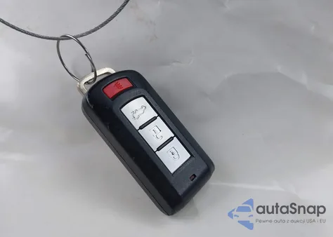 2020 Mitsubishi Outlander Le 2.4/Se 2.4/Sel 2.4/Sp 2.4 from USA, damaged, VIN JA4AD3A3XLZ040745